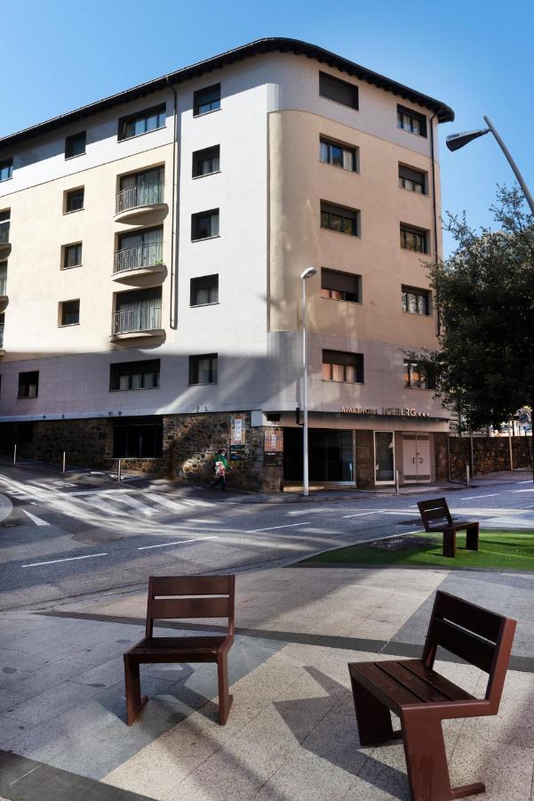 Aparthotel Iceberg Sant Julià de Lòria Exterior foto